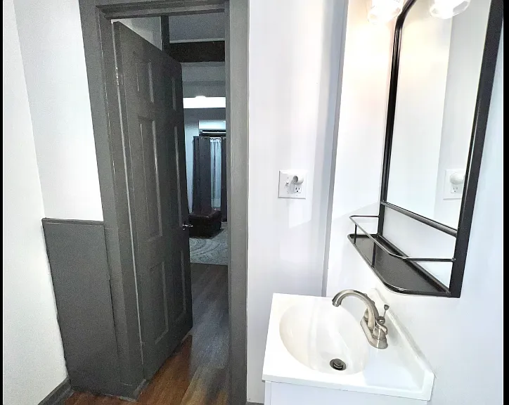 104 N Ann St #1A — Photo 2