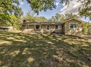 16380 Fort Riley Rd, Leavenworth, KS 66048