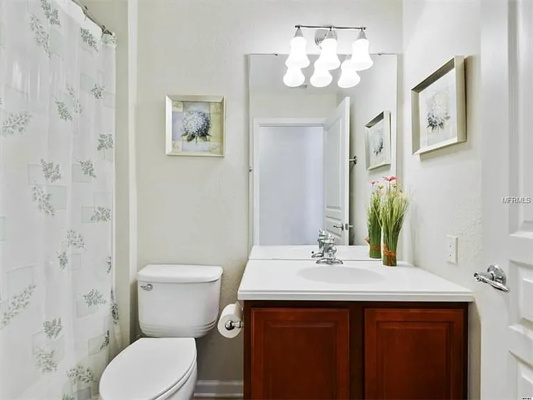1049 Chatham Break St — Photo 11