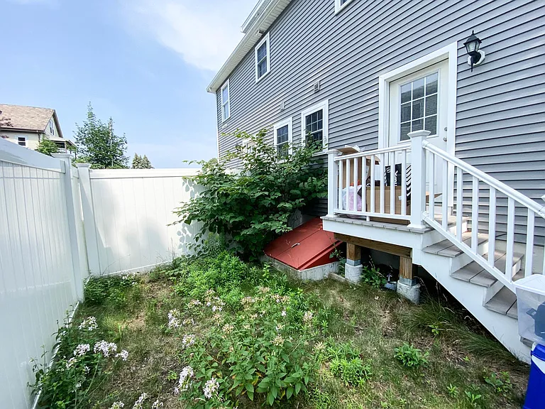 28 Woodruff Ave #28 — Photo 20
