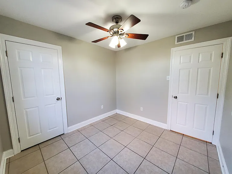 3509 Golden Dr #B — Photo 6