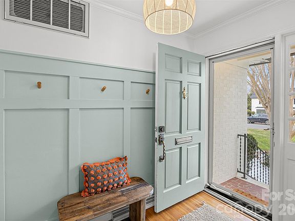 4th image of 2732 Burnt Mill Rd