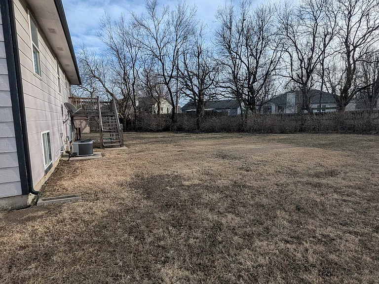 10003 E Morris St — Photo 12