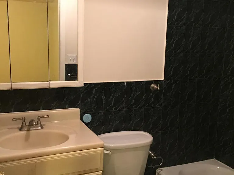 727 Newark Ave #2 — Photo 4