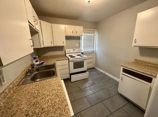 Memorial Drive - 1860 / 1862 / 1864, Clarksville, TN 37043