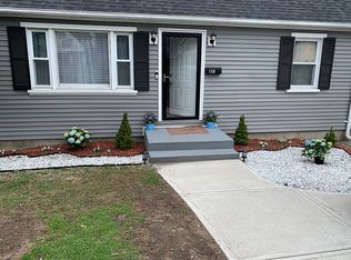 158 Hillcrest Rd, Bridgeport, CT 06606