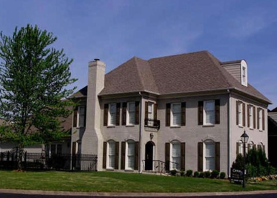 1st image of 47 Forest Village Pl