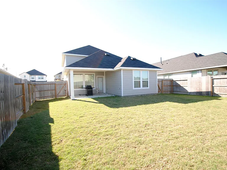 7143 Clearwater Cove Dr — Photo 22
