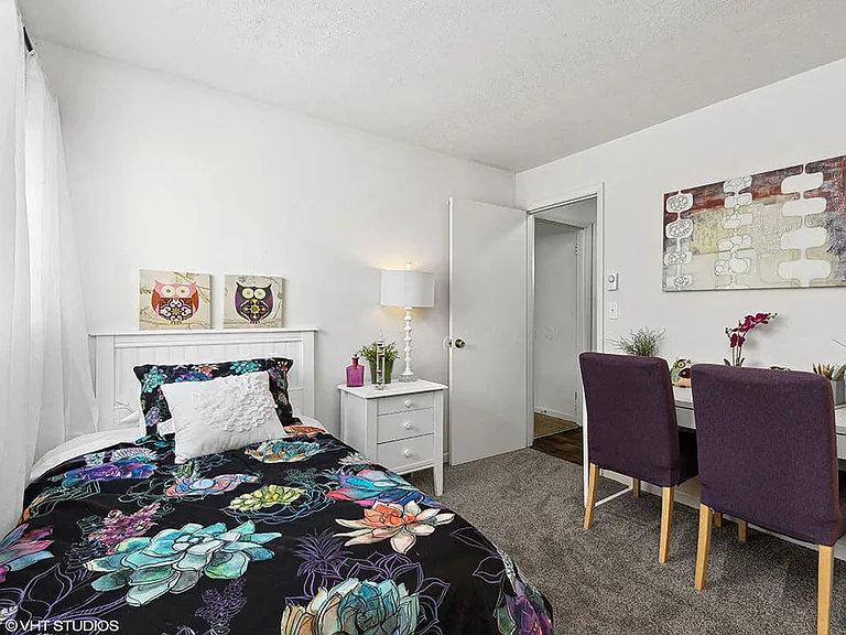 Second Bedroom or Office Space