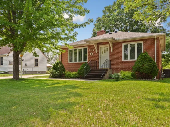 732 Hulett Ave, Faribault, MN 55021