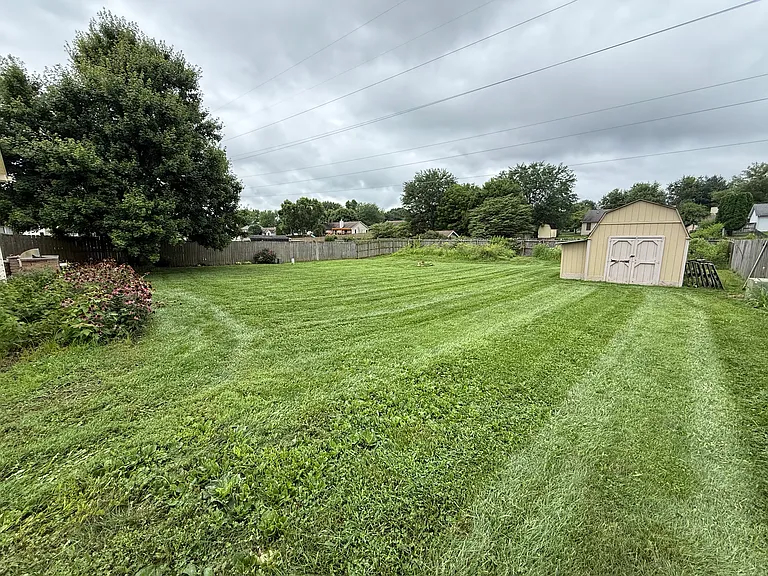 3864 Greenbriar Dr — Photo 28