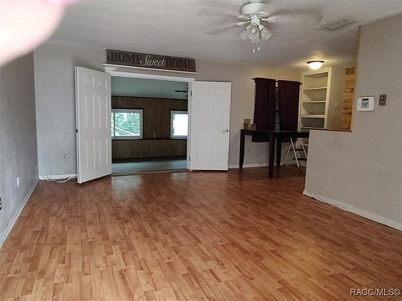 2nd image of 706 Mayflower Ave