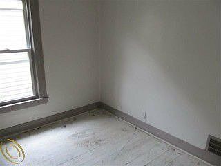 4th image of 72 E Rockwood St