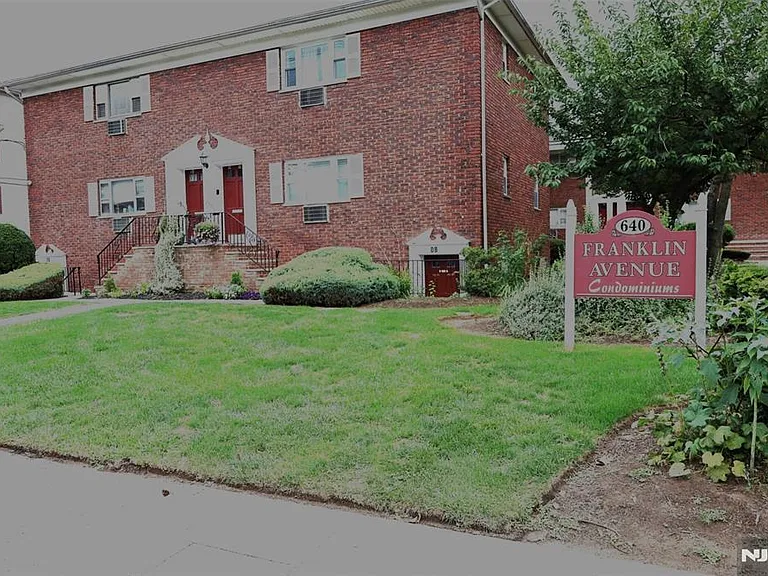 640 Franklin Ave #E-1 — Photo 2