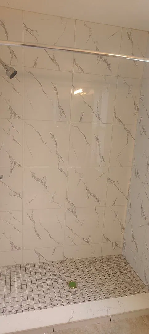 3/2 Chelsea Parc Dr.~Chelsea Parc~Take a LOOK! — Photo 4