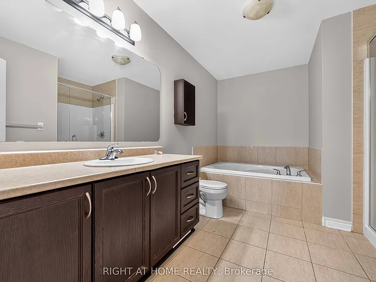 628 Moorpark Ave — Photo 10