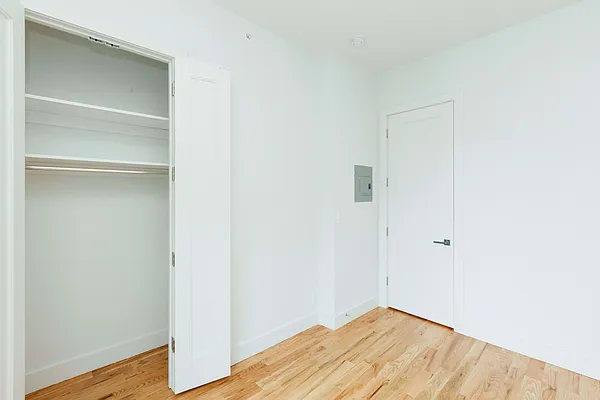 Rented by Nooklyn NYC LLC | media 45