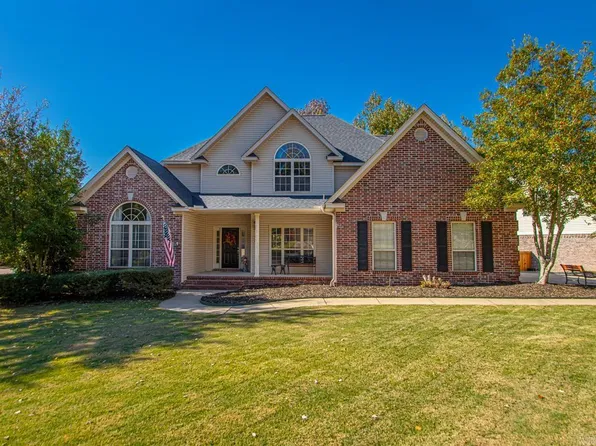 2815 Mossy Creek Dr, Little Rock, AR 72211