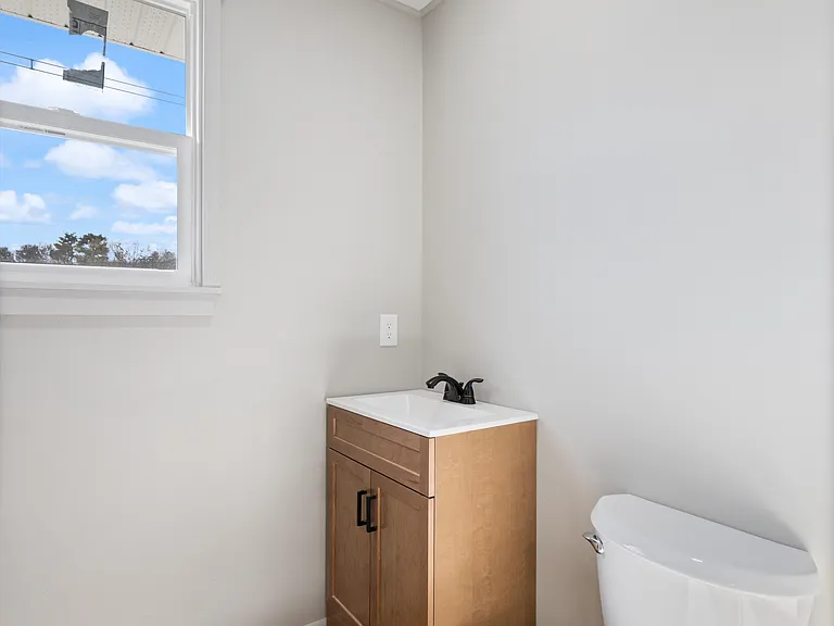 609 McPherson Ct S — Photo 19