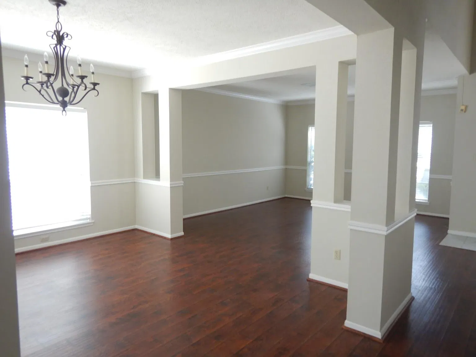 4 bed, 2.5 bath, 2803 sqft, $2,590 — Photo 4