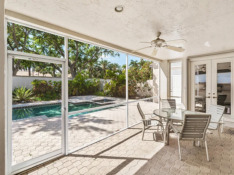 6213 NW 21st Ct — Photo 39