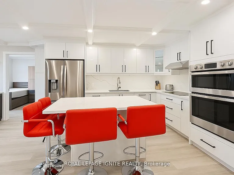 151 Village Green Sq #2001 — Photo 10