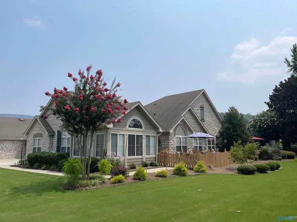 62 Laurel Ln, Brownsboro, AL 35741