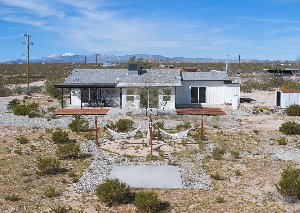 1st image of 2071 Border Ave