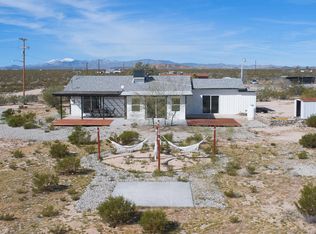 2071 Border Ave, Joshua Tree, CA 92252