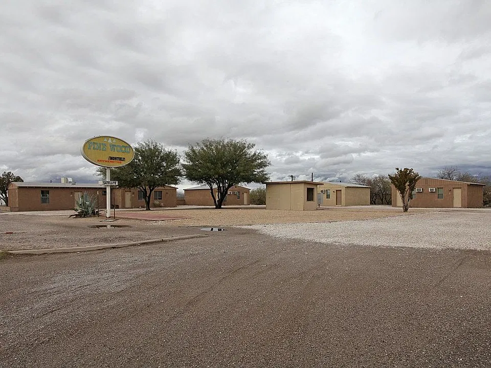 2203 E Benson Hwy