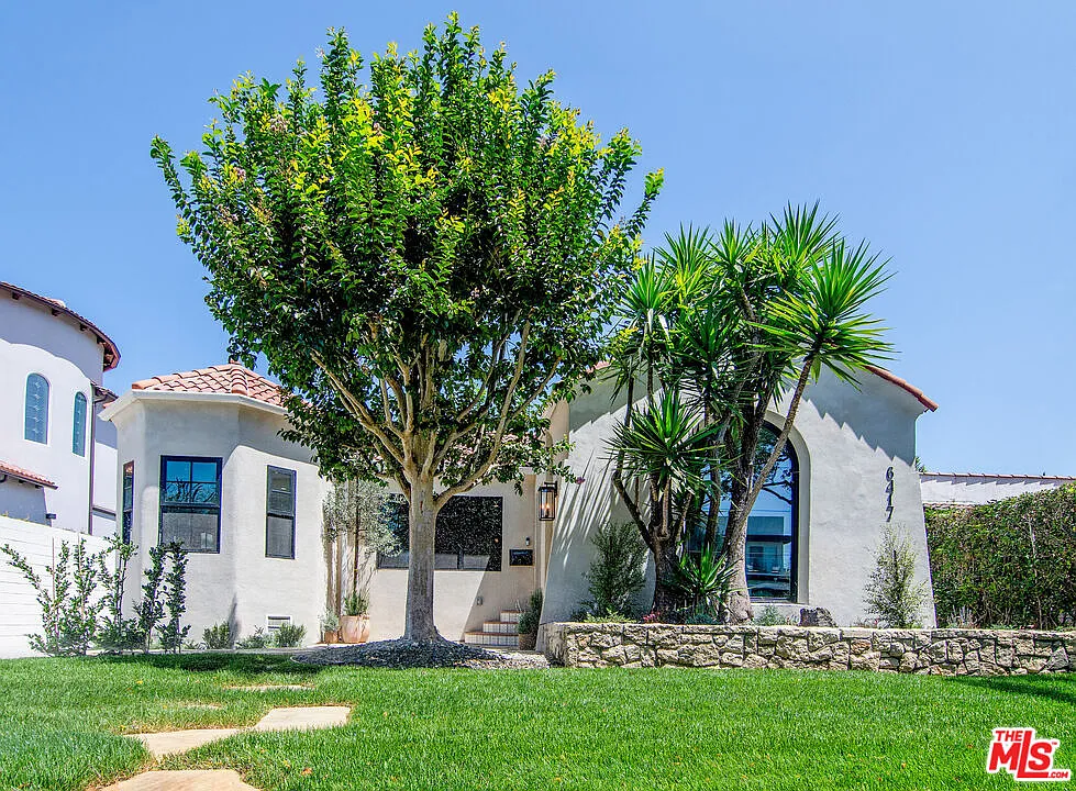 4 bed, 4.0 bath, 1843 sqft, $13,000 — Photo 3
