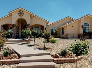 18549 Menahka Ct, Apple Valley, CA 92307