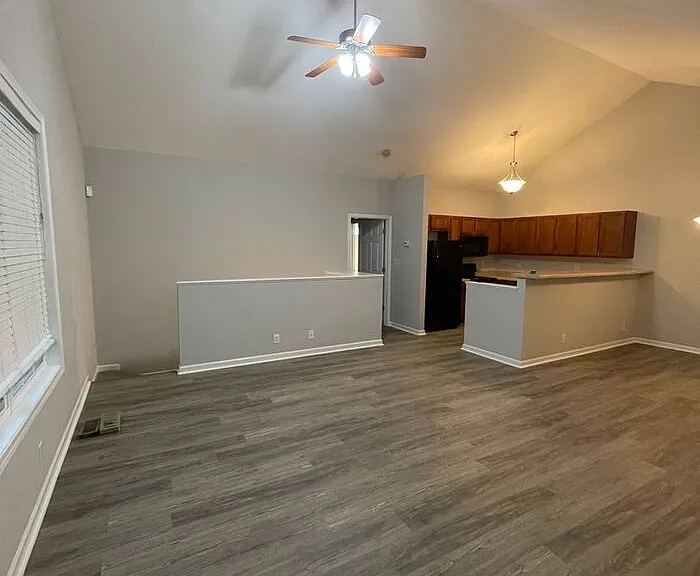 7920 Ellisville Ln — Photo 3