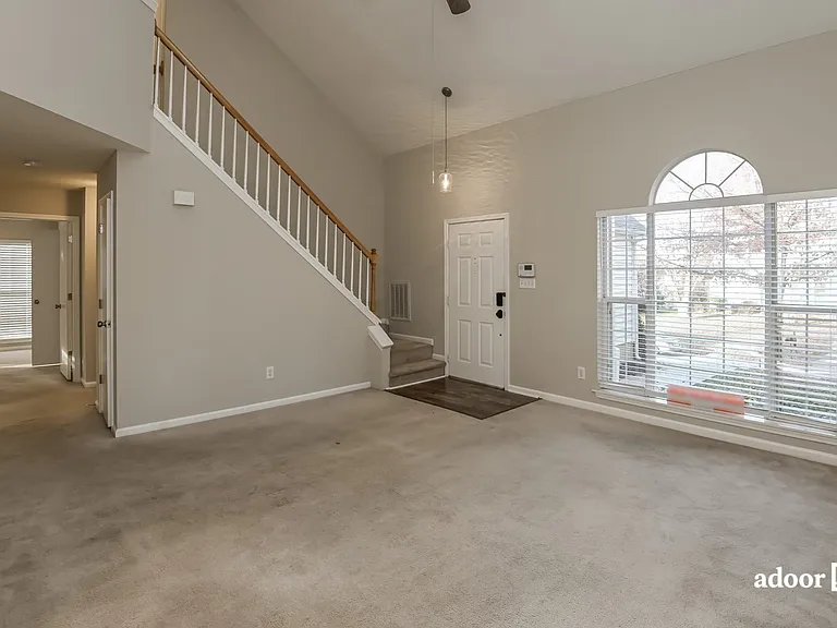 9609 Kenneth Oren Dr — Photo 5