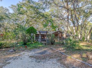 362 Red Barn Rd, Freeport, FL 32439
