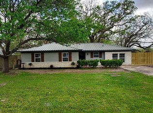 15401 Maple St, Santa Fe, TX 77517