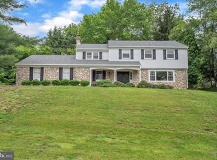 19 Mill Creek Rd, Holland, PA 18966