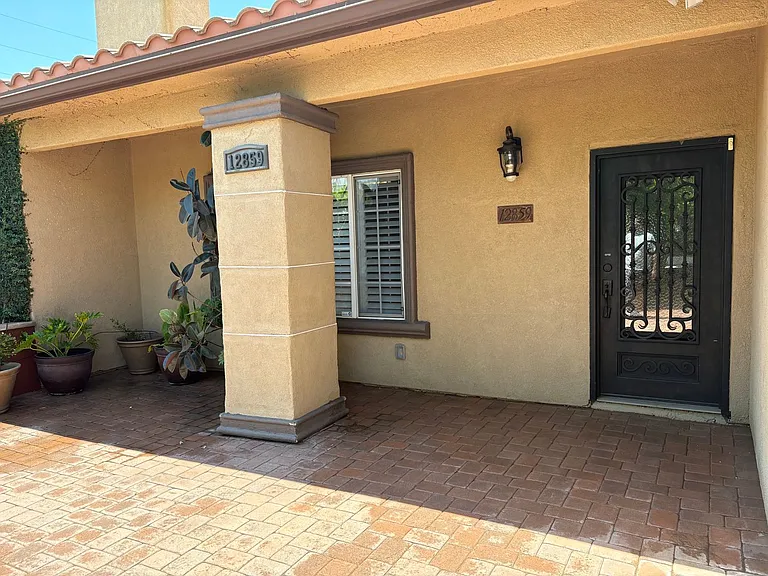 12859 Fenton Ave — Photo 7