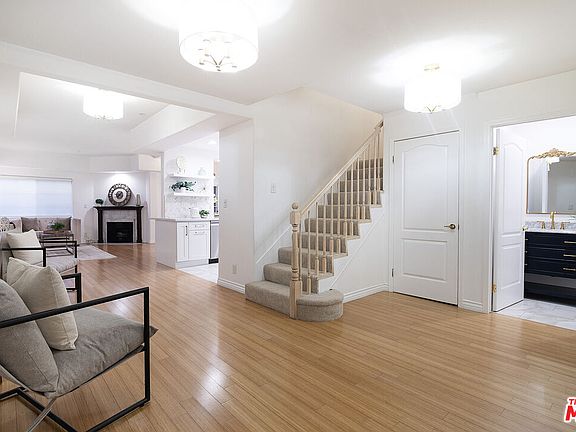 2nd image of 1537 S Wooster St APT 105
