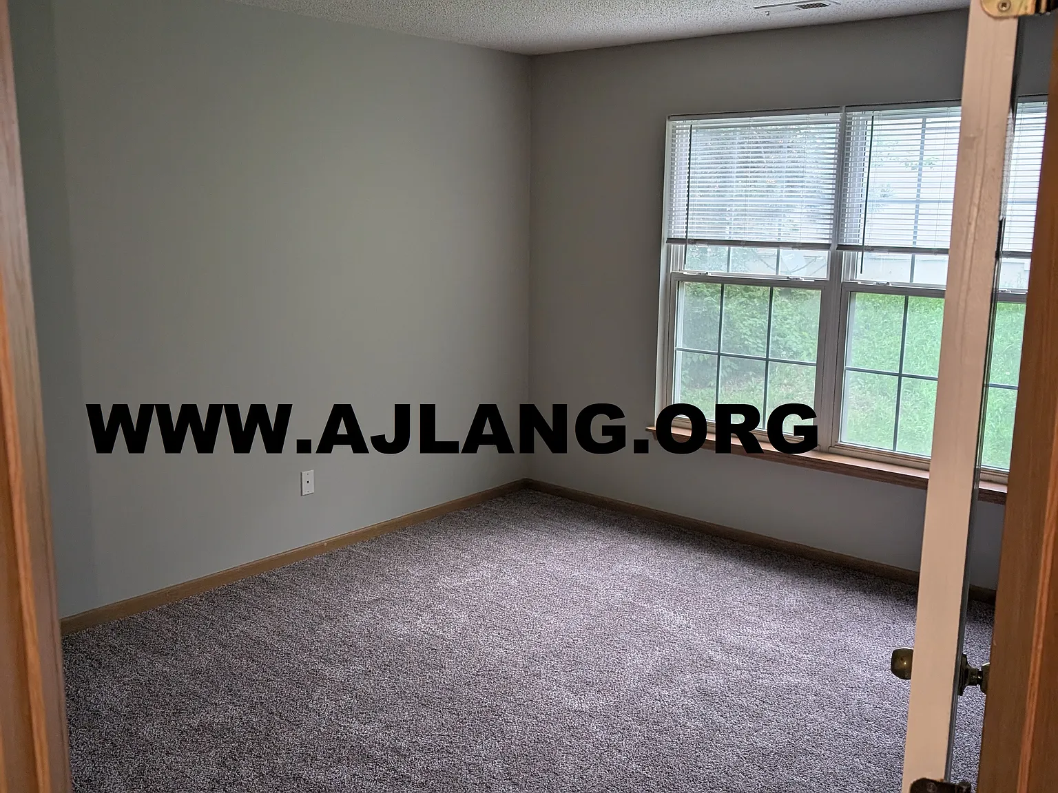 2 bed, 942 sqft, $1,400 — Photo 3