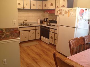 3 Peppertree Dr, Coraopolis, PA 15108