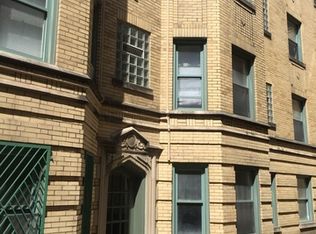3132 W Marquette Rd APT 1W, Chicago, IL 60629