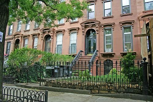 1st image of 327 Mac Donough St