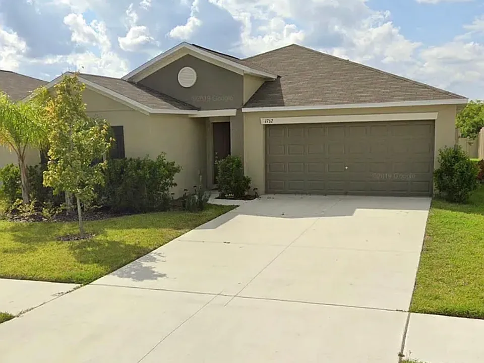 1762 Broad Winged Hawk Dr