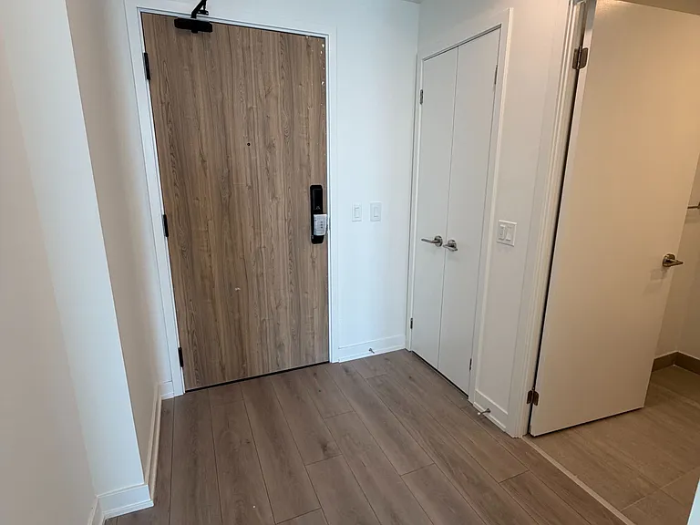 1 Fairview Rd E #2901 — Photo 4