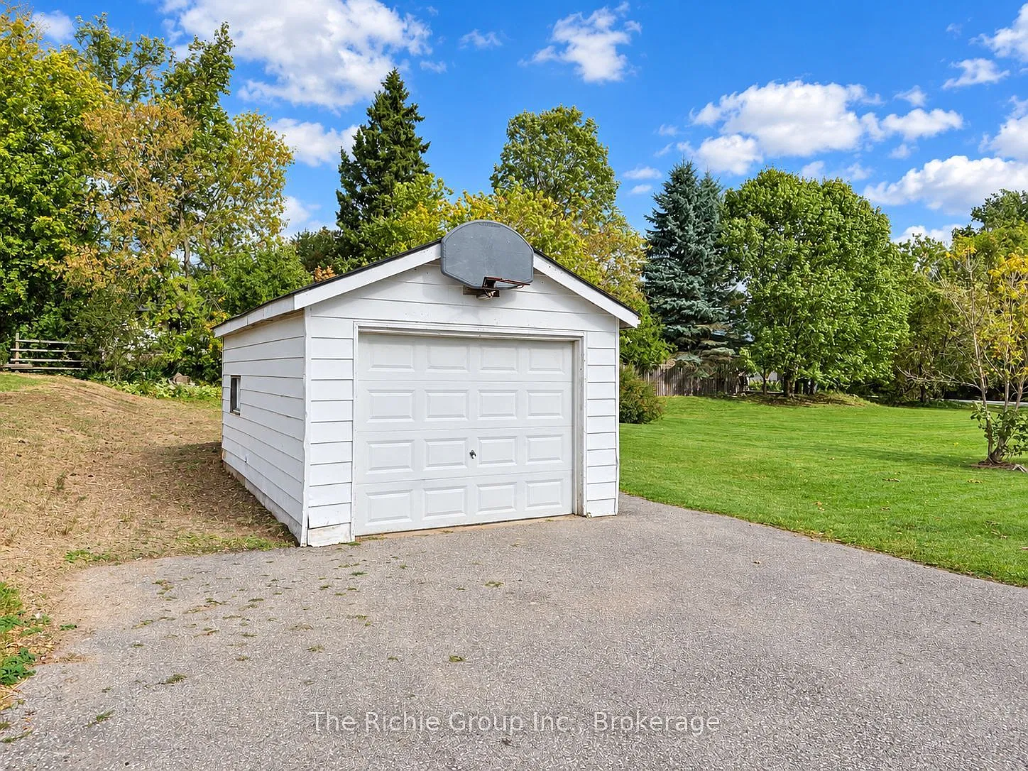 4 bed, $3,700 — Photo 3