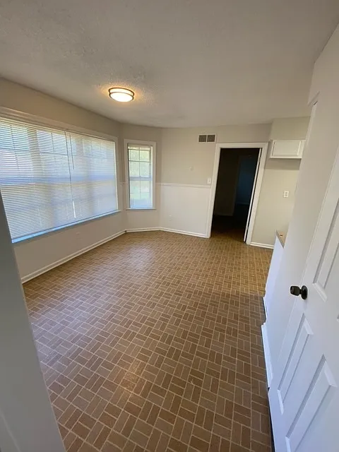 Building Photo - 2768 Welchlawn Cv