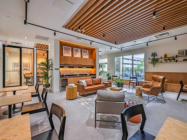 Resia Golden Glades — Photo 9