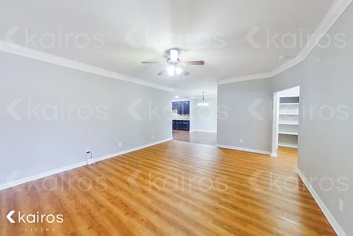3 bed, 2.0 bath, 1675 sqft, $1,885 — Photo 3
