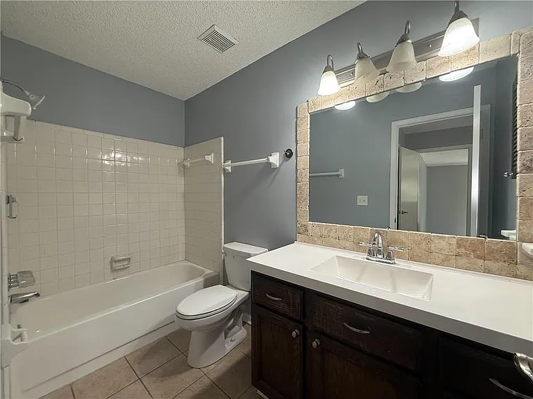 1024 Wiltshire Way — Photo 13